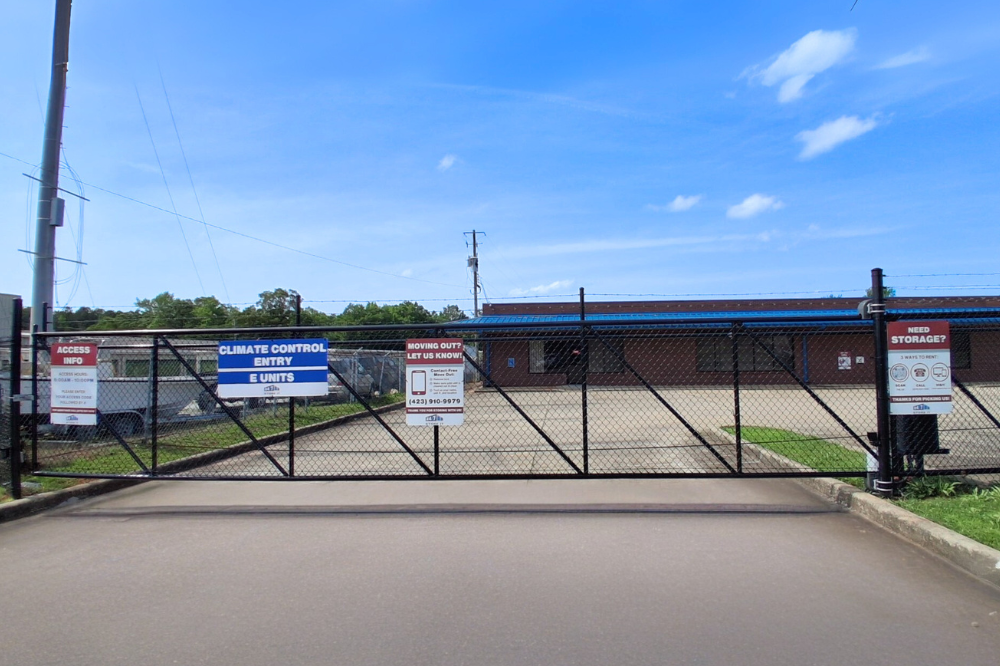 Tuscaloosa AL self storage with secure fencing